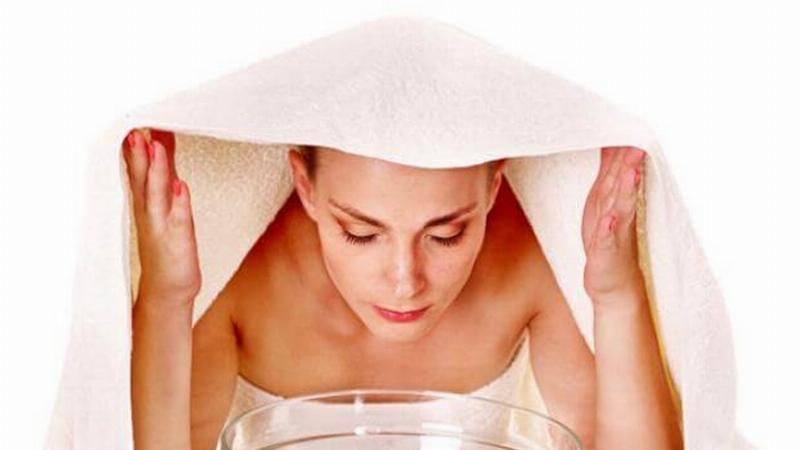 Mặt nạ lá tía tô tự nhiên từ lá cây tươi, giúp da sáng mịn và giảm mụn